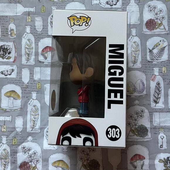 Funko pop miguel chase edition - Picture 2 of 6